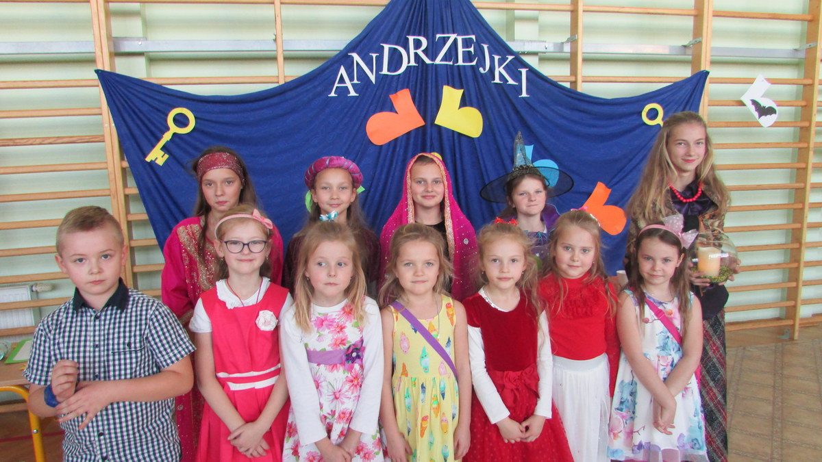 „Andrzejki” 2018 w Szkole Podstawowej w Jankowej