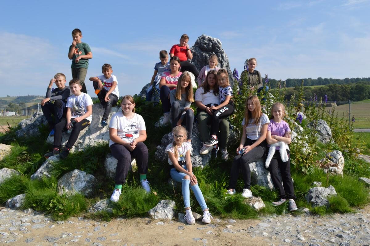 Uczniowie SP Bobowa zwiedzają Park Przyrodniczo-Geologiczny