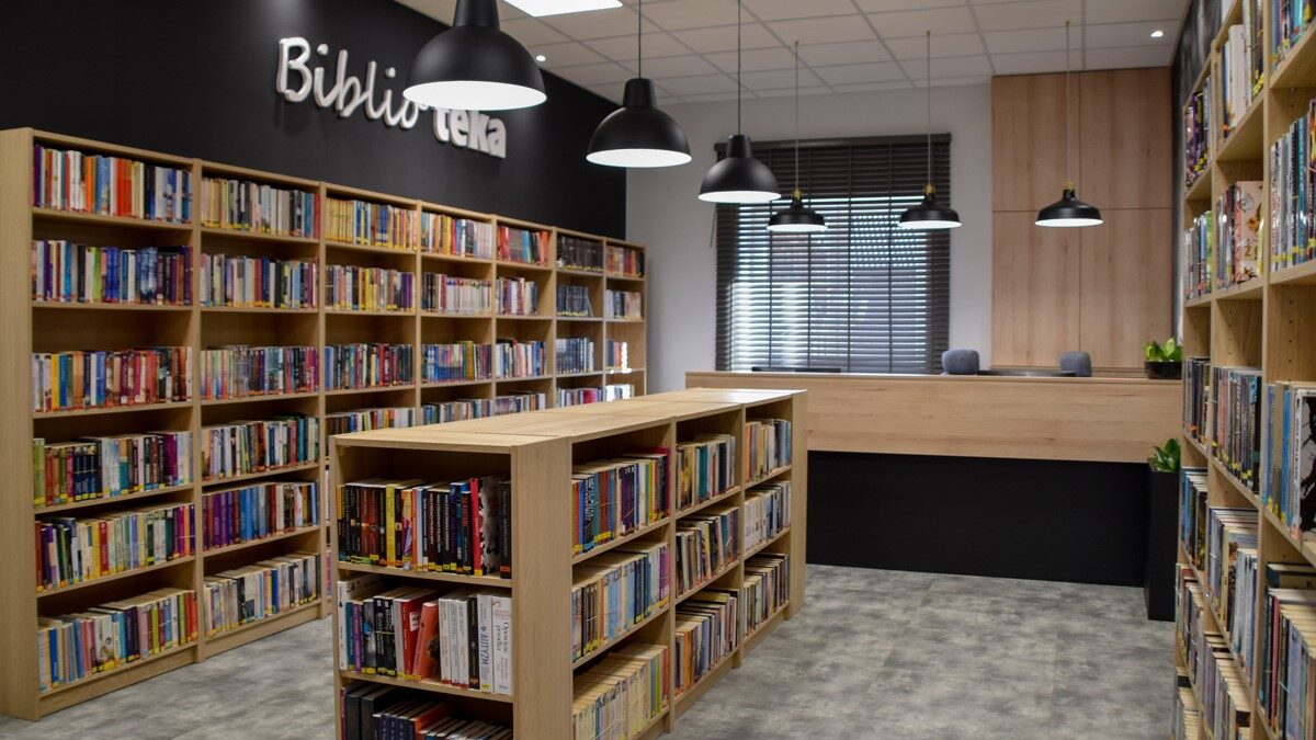 Biblioteka Publiczna W Bobowej Dost Pna Dla Czytelnik W Po Remoncie