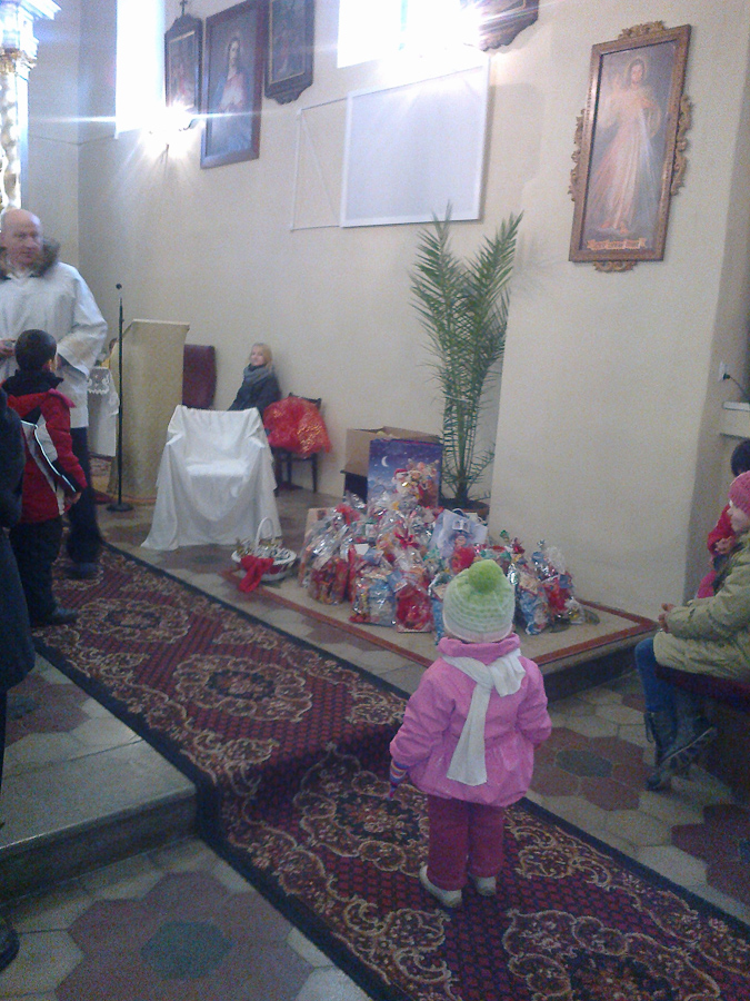 Świety Mikołaj u dzieci z Sędziszowej