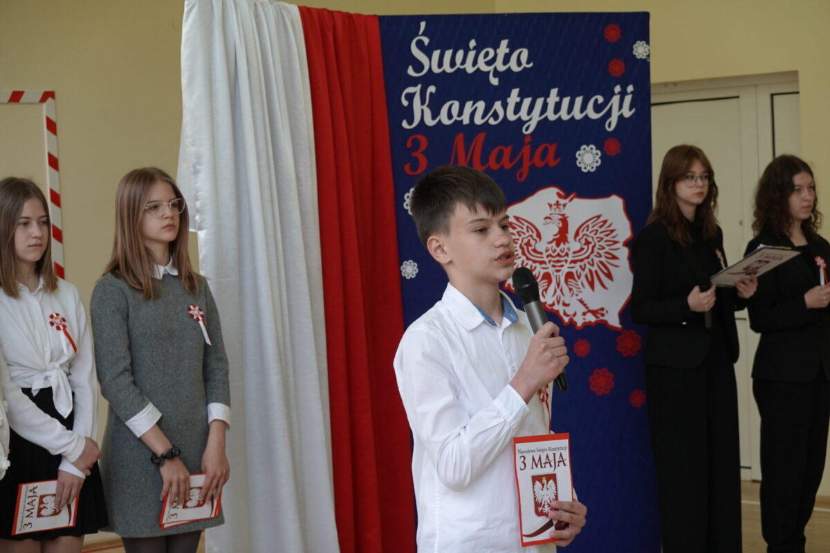 Święto Konstytucji 3 Maja w Szkole Podstawowej w Brzanie